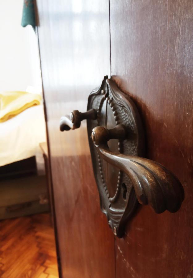 Jolie Apartment In Historical Center Budapest Bagian luar foto